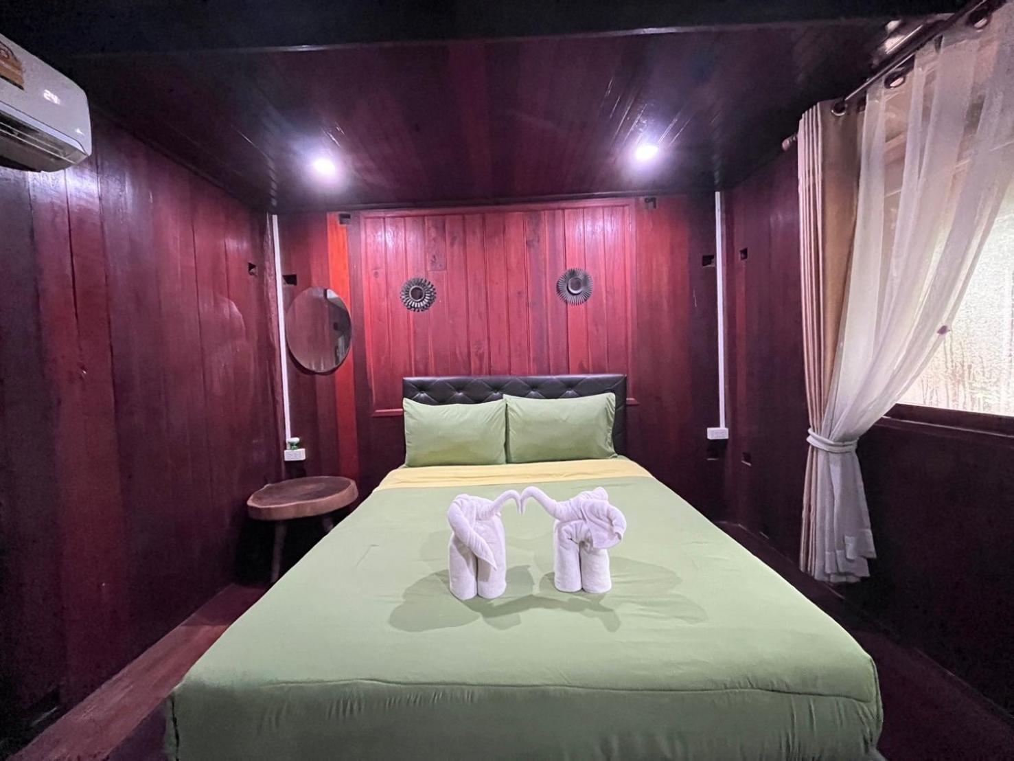 Denchai City Resort เด่นชัยซิตี้ รีสอร์ท Phrae Esterno foto