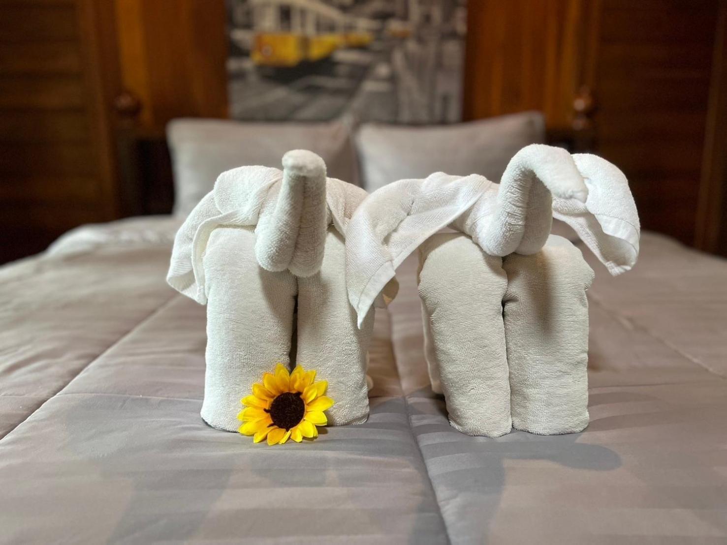 Denchai City Resort เด่นชัยซิตี้ รีสอร์ท Phrae Esterno foto