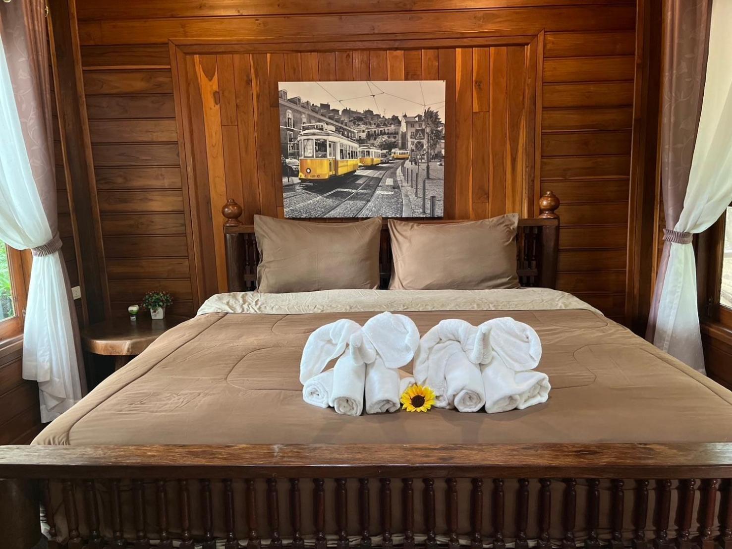 Denchai City Resort เด่นชัยซิตี้ รีสอร์ท Phrae Esterno foto