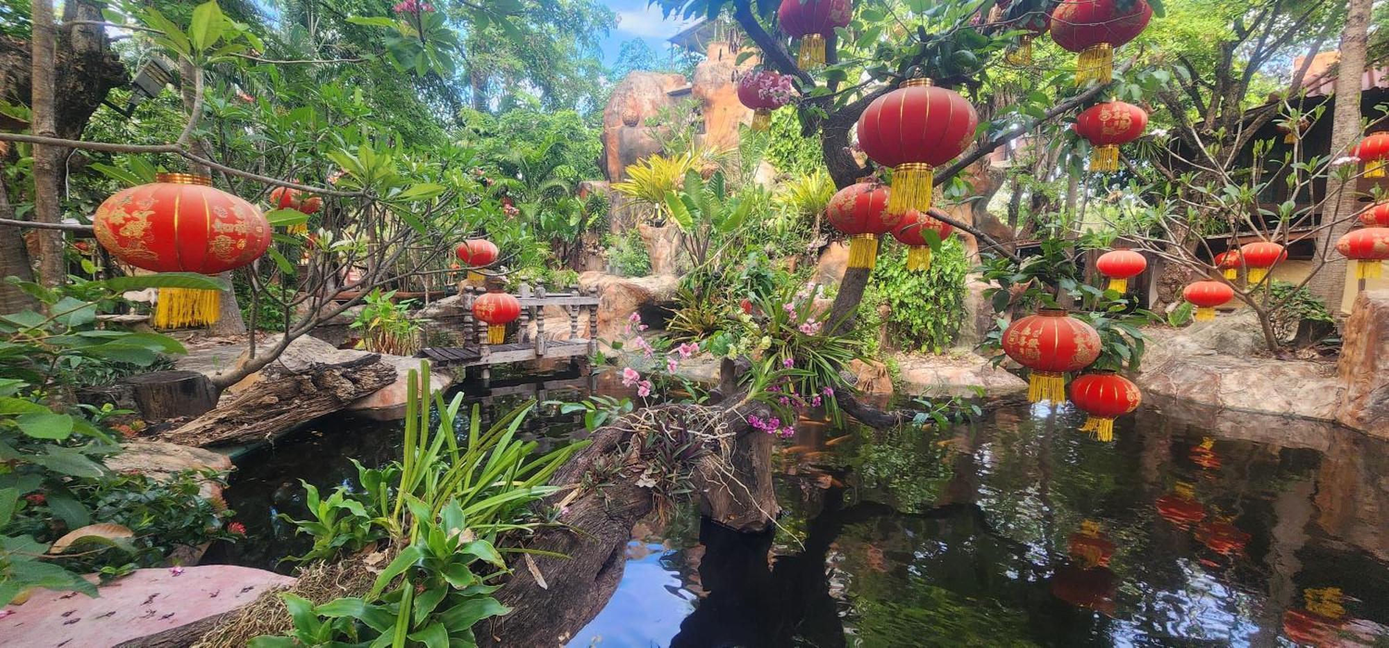 Denchai City Resort เด่นชัยซิตี้ รีสอร์ท Phrae Esterno foto
