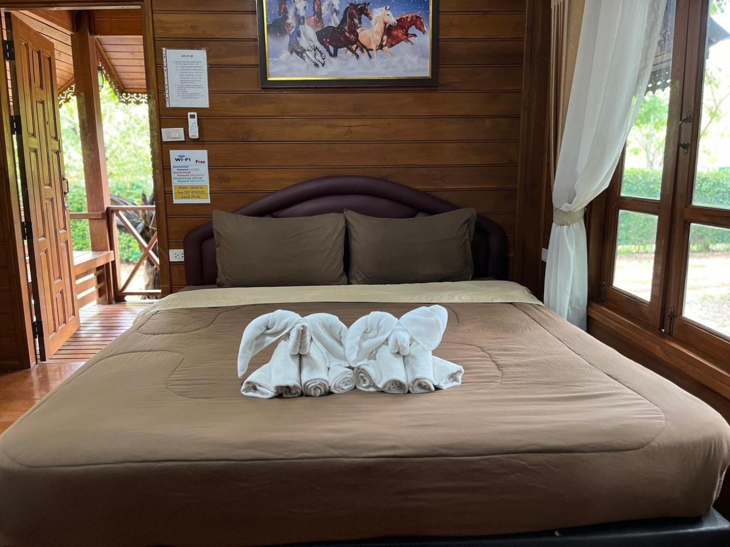 Denchai City Resort เด่นชัยซิตี้ รีสอร์ท Phrae Esterno foto