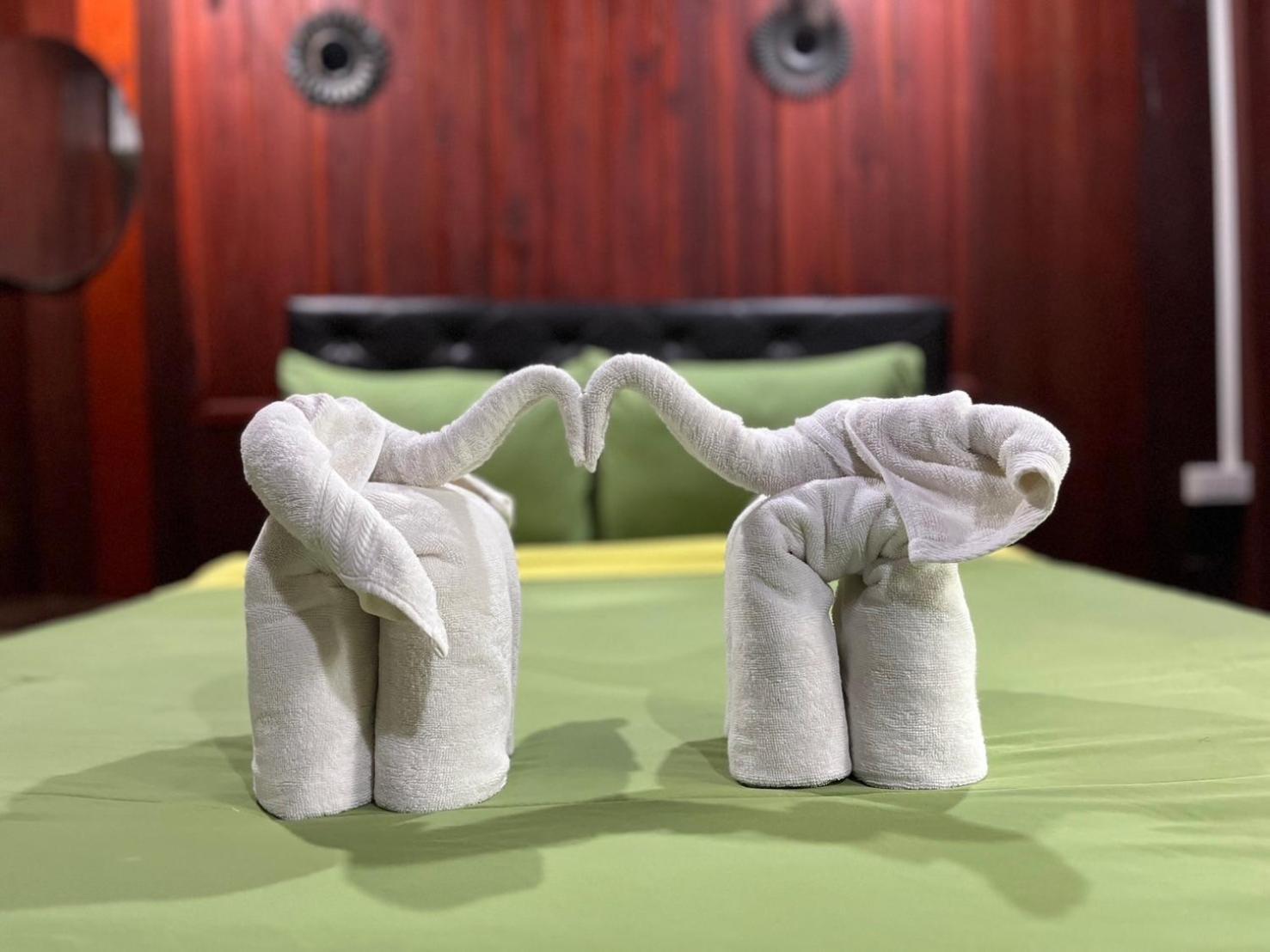 Denchai City Resort เด่นชัยซิตี้ รีสอร์ท Phrae Esterno foto